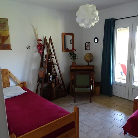 Longere De Charme Avec Idependant A Louer A La Semaine Entre Ceze Et Cevennes